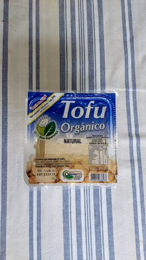 Tofu orgânico at Agua Branca Organic Fair in Sao Paulo