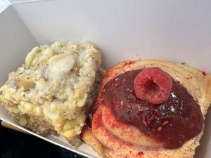 nom nom  at Cinnamood in Berlin