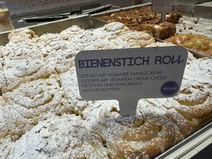 omg bienenstich  at Cinnamood in Berlin