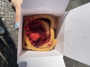 Raspberry roll  at Cinnamood in Berlin