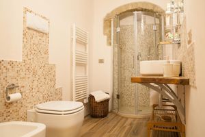 Minzoni Stay two-room apartment bathroom at Albergo Diffuso Volterra in Volterra