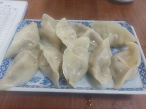 Steamed dumplings at Dōng Dōng SùShí 東東素食 in New Taipei City