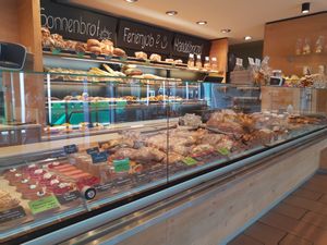 Green labels for vegan at Sutter Begg - Güterstrasse in Basel