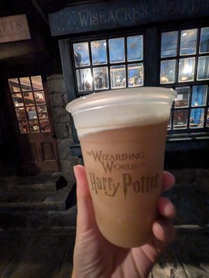 Frozen vegan butter beer at Universal Studios - Butterbeer Cart in Orlando
