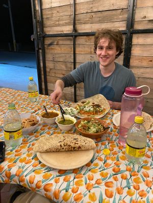Vegan piratas and guacamole after a long day (and night) of climbing at Taco Potrero Hidalgo - Taco Loco in Hidalgo