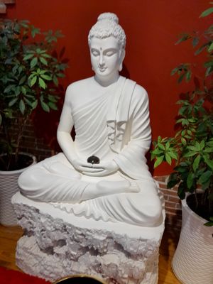 Buddha at the back at Chay Ngon Hung Phat in Ho Chi Minh City