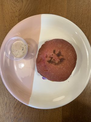 Bacon cheeseburger and special sauce 🤗🤗🤗 at Vbb House in Paris