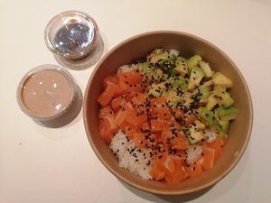 Avocado and vegan salmon bowl at Vbb House in Paris
