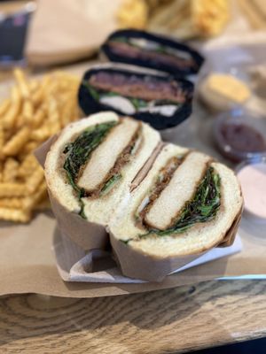 Chicken burger  #Veganuary at Vbb House in Paris