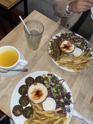 Plato vegan  at Pita Sabij in San Pedro La Laguna