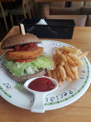 "pork" salsa burger and really great fries! at PP 99 Cafe in Taipei