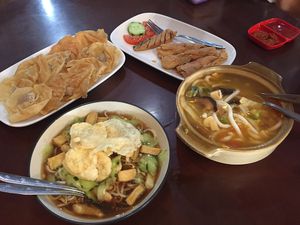 2 soups and fried snacks  at I Love Vegetarian Food - De Ra Sa in Tuban