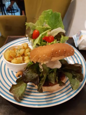 Veggie burger at Bonita Cafe and Social Club in Bangkok