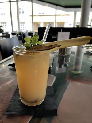 Homemade lavender and pear lemonade   at Starlet Kempten in Kempten