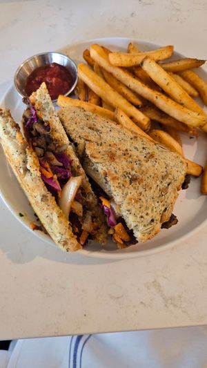 Lion's Mane sandwich at Flora Jeans in Little Rock