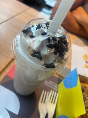Oreo milkshake   at Impact Food in Rome