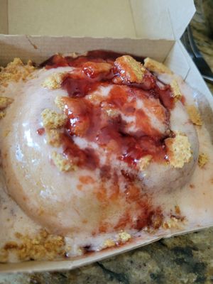 Strawberry shortcake cinnamon bun at Cinnaholic in Gambrills