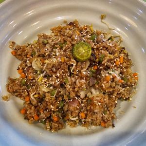 Vegan fried rice at Umamikusina in Coron