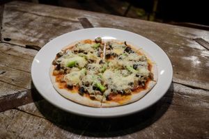 Vegan cheese asparagus mushroom pizza at So Free Pizza - Ximen in Taipei
