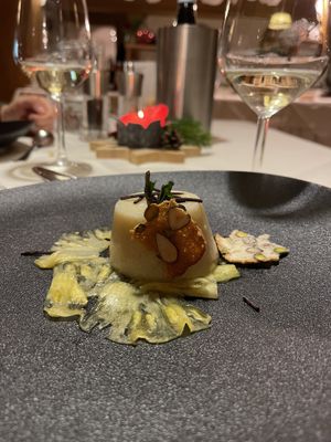 Vegane Pana Cotta auf Ananas Carpaccio  at Hotel Onach in Onies