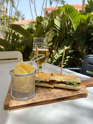 Food from the Ladon pool bar at Lopesan Costa Meloneras, Resort & Spa in Gran Canaria