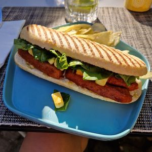 Pancho vegano con queso vegano de uno de los bares del hotel. at Lopesan Costa Meloneras, Resort & Spa in Gran Canaria