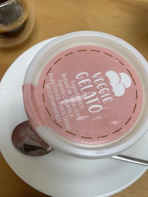 Macadamia ice cream in soy and coconut base  at Casa Hoja in Pereira