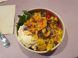 Salty breakfast bowl at O'YO - Sint Baafs in Ghent