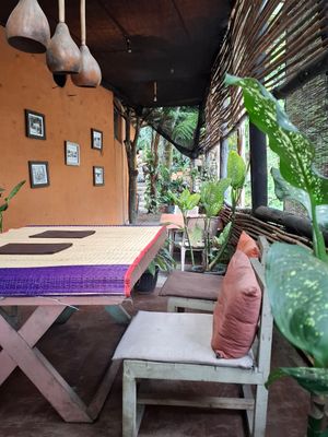 Backside at The White Rabbit  in Ella