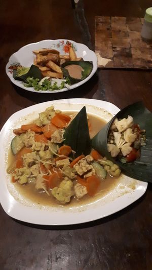 Tempe dnd sweet potato fries  at Dayu's Warung in Ubud