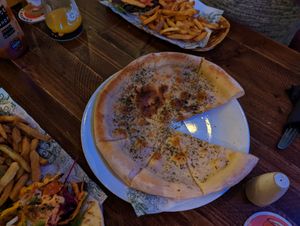 Garlic bread at The Head of Steam in Sheffield