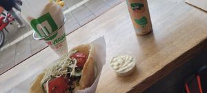 Pita and fries with garlic sauce 😋 at Maoz - Muntplein in Amsterdam