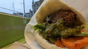  at Maoz - Muntplein in Amsterdam