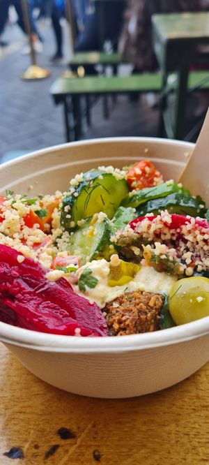 Falafel bowl at Maoz - Muntplein in Amsterdam