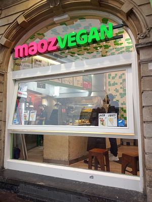  at Maoz - Muntplein in Amsterdam