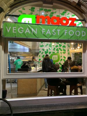 Outoorda at Maoz - Muntplein in Amsterdam