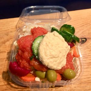 You can choose the toppings  at Maoz - Muntplein in Amsterdam