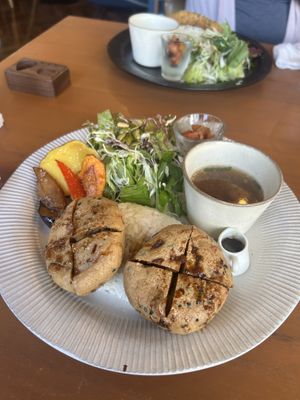 Vegan platter  at Cafe Aoioto in Tsukuba