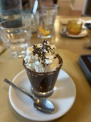 Caffe con nocciolata e panna vegetale  at Al Barco in Vicenza