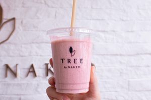Vegan "Sakura" Amazake Smoothie  at TREE by NAKED - Yoyogi Park in Tokyo