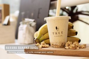 HAVANA BANANA JUICE (vegan) at TREE by NAKED - Yoyogi Park in Tokyo