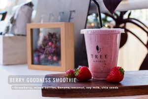 Berry Goodness Smoothie (vegan) at TREE by NAKED - Yoyogi Park in Tokyo