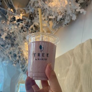 Sakura amazake smoothie  at TREE by NAKED - Yoyogi Park in Tokyo