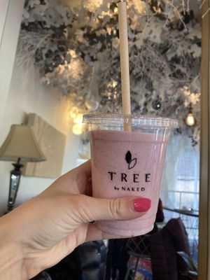 Sakura amazake smoothie  at TREE by NAKED - Yoyogi Park in Tokyo