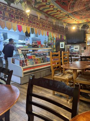 Counter   at 10 to 10 in Delhi in Edinburgh