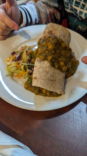 Chana malasa saag aloo roti at 10 to 10 in Delhi in Edinburgh