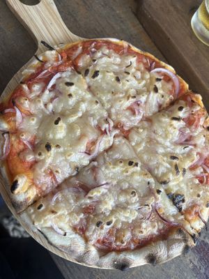 Small vegan pizza with no mushrooms or peppers   at La Fortuna Pub in La Fortuna