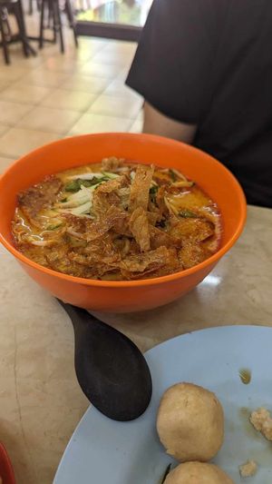 Laksa bowl (big) at Shui Xian Su Shi Yuan in Malacca