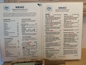 Coffee and juice menu (and food menu in Spanish) at Ringo Banana  in Sevilla
