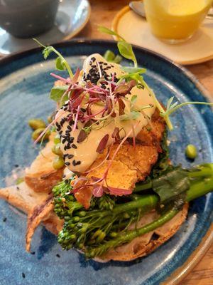 Tofu benedict at Moksha in Brighton